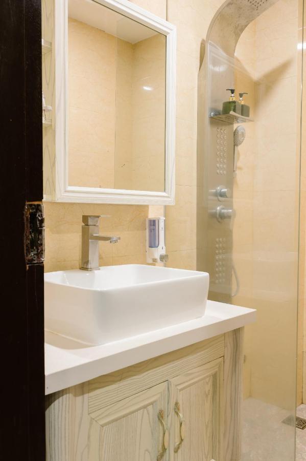 Nalini Hotel & Apartment Дананг Екстер'єр фото