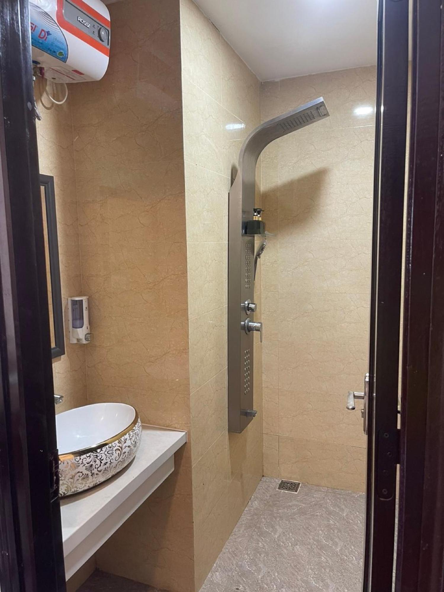 Nalini Hotel & Apartment Дананг Екстер'єр фото
